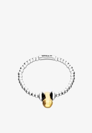 Bracelet en perles d'argent avec un pendentif en forme de cadenas doré et une plaque incurvée en argent gravée de "UNO de 50".
