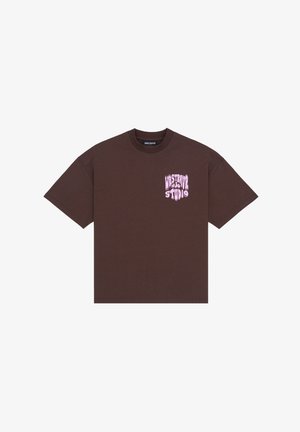 Brown short-sleeve T-shirt with pink "Wasted Studio" text design on the left chest area.