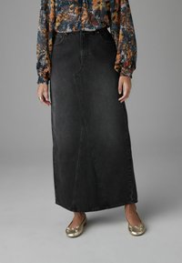 Next REGULAR FIT - Maxinederdele - black