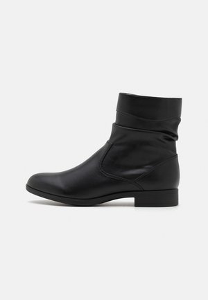 Classic ankle boots - black