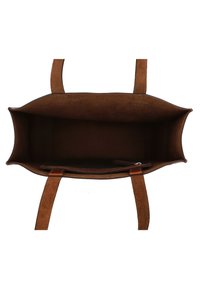 Hnědá semišová taška přes rameno s dvěma plochými popruhy, otevřeným vrchem a centrální přihrádkou. Uvnitř se nachází malá zipová kapsa. Hladký povrch.