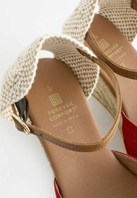 Next FOREVER COMFORT FRIL REGULAR FIT - Espadrilės - red