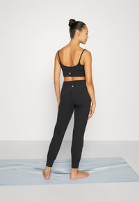 lululemon ALIGN™ HR czarny