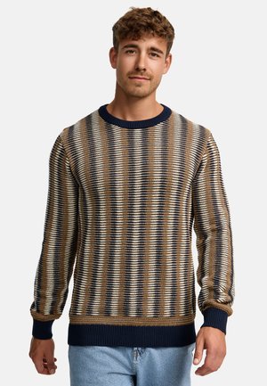 Gebreide trui met een gestreept patroon in bruin, crème en marineblauw. Geribbelde halslijn en mouwen. Casual fit.