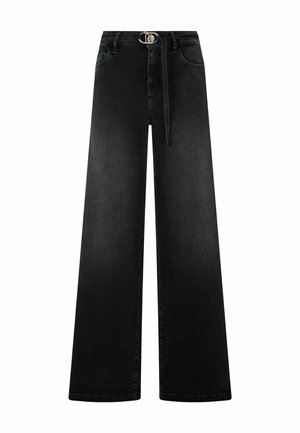 Pantalones vaqueros negros de pierna ancha con bolsillos delanteros y un cinturón delgado con una pequeña hebilla circular.