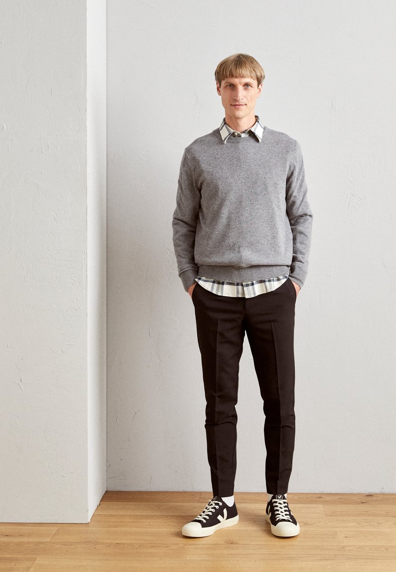Funeral Grey Trousers Black Jumper Suit Pants Pants Grey V Neck Sweater  Dress MENS JOHNNY COLLAR