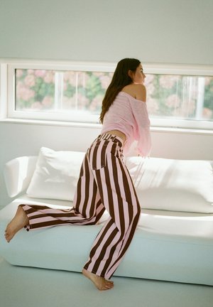 PULL&BEAR, STRIPED BARREL - JEANS - Wide leg - light pink