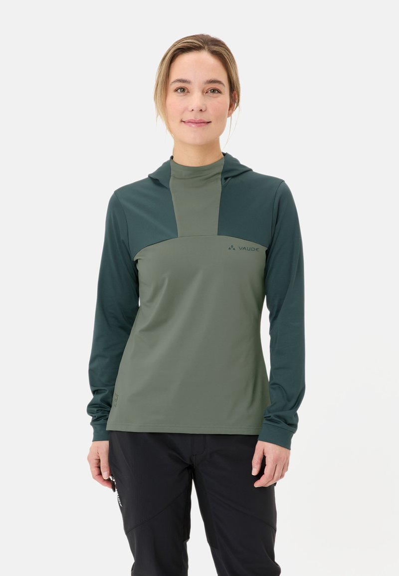 Langärmliger Kapuzenpullover in zwei Grüntönen, mit nahtlosem Design und weichem, dehnbarem Stoff für Komfort und Bewegungsfreiheit.