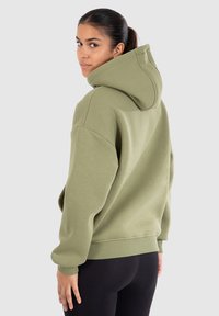 Smilodox ODELIA BASIC HOODIE - Sweat à capuche - grün