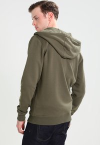 Urban Classics BASIC - Sweat zippé - army green