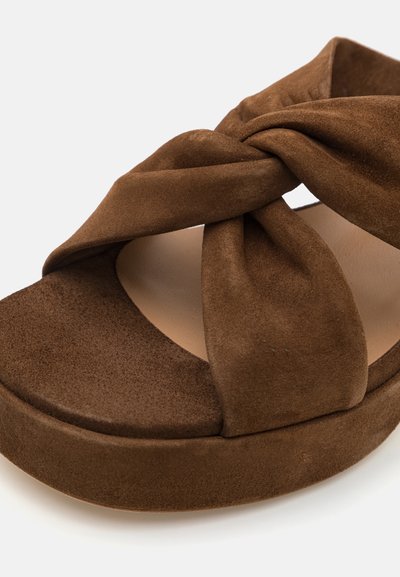 Elleme TRESSE SABOT - Papuci înalți - brown