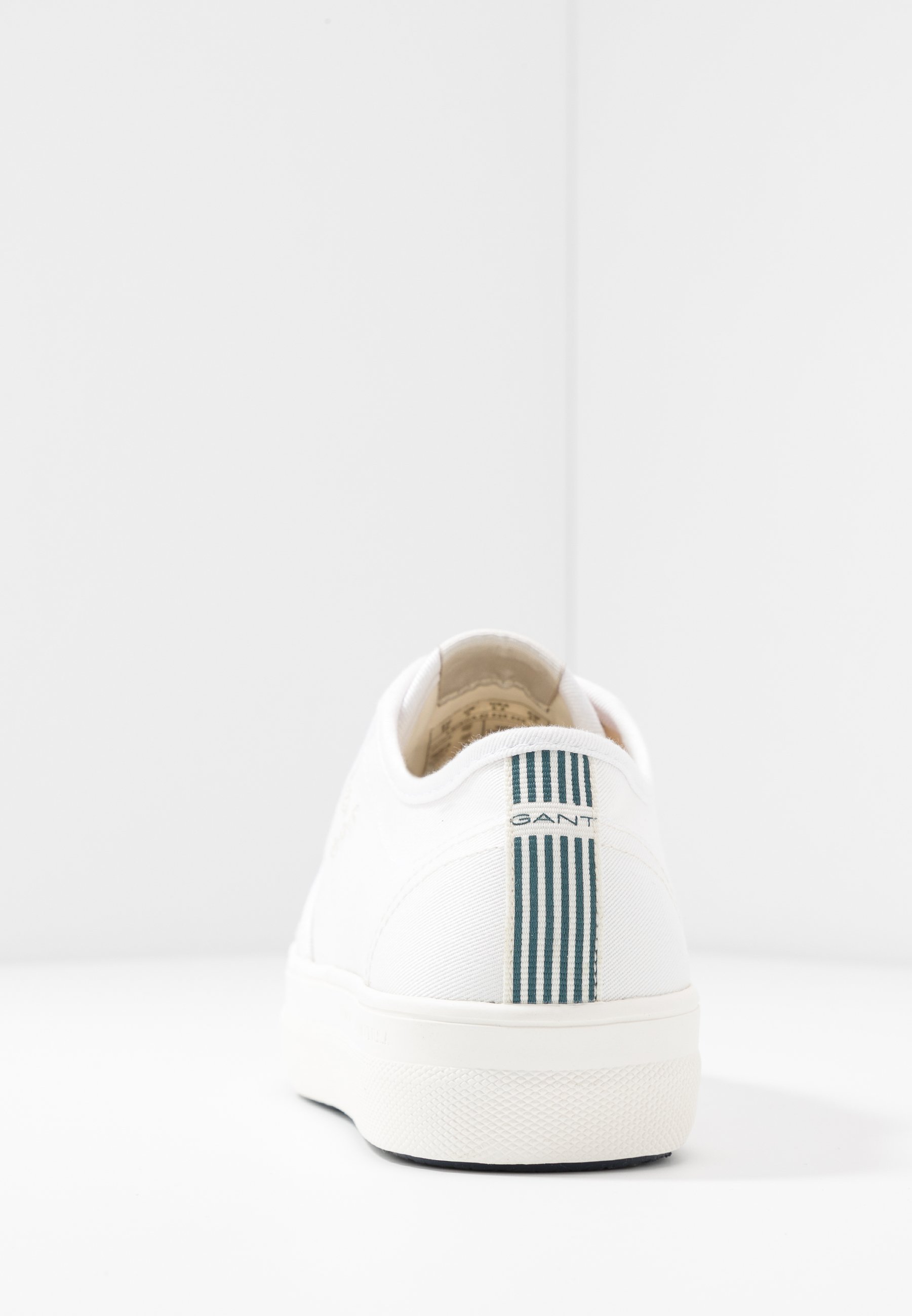 GANT LEISHA Joggesko whitehvit Zalando.no GANT LEISHA Joggesko whitehvit Zalando.no