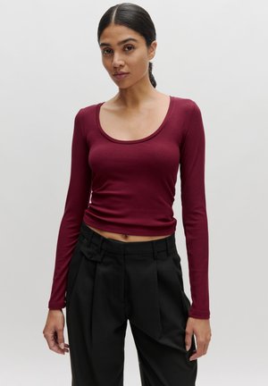 TAMILLA - Longsleeve - rot