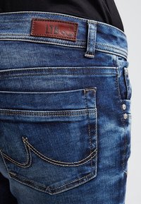 LTB Vaqueros bootcut - blue denim