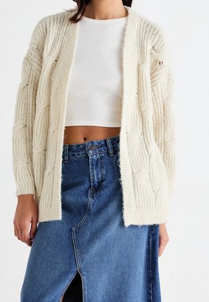 Neuletakki - off-white