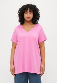 ONLY Carmakoma - CARBONNIE LIFE A SHAPE TEE  - Basic T-shirt - fuchsia pink Thumbnail Image 1