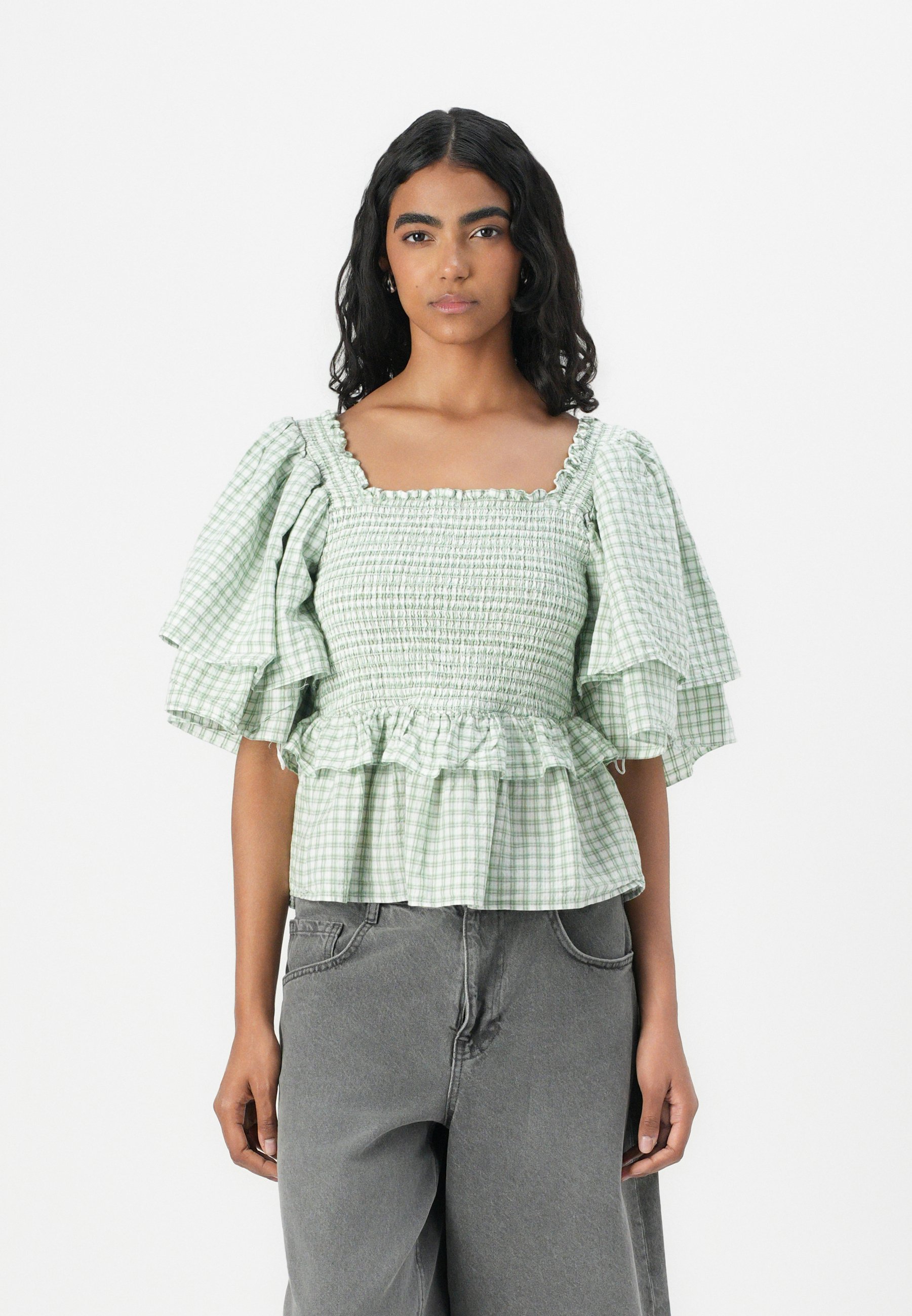 売れ筋商品|||ヤス シャツ レディース トップス YASSEFERA SMOCK - Blouse - quiet green YAS YASSEFERA SMOCK - Blus - quiet green/grön - Zalando.se