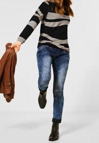 Street One Stickad tröja - black