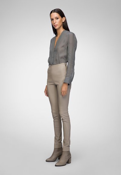 VSP ANTONIA - Leren broek - beige
