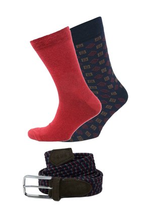 Real Guys SET MIT GÜRTEL UND  2 PAAR SOCKEN - Sokken - rot