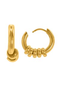 Orecchini a cerchio in tono dorato con un design liscio e curvo, accentuato da un particolare attorcigliato e una finitura lucida. Leggeri e con chiusura continua.