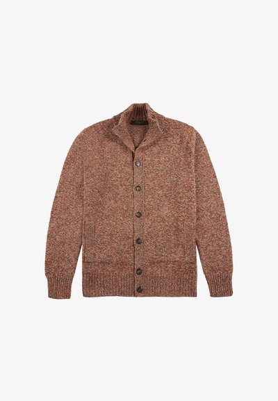 Cardigan lavorato a maglia di colore rosso-bruno con un motivo in rilievo, colletto scialle, cinque bottoni e polsini e orlo a costine.