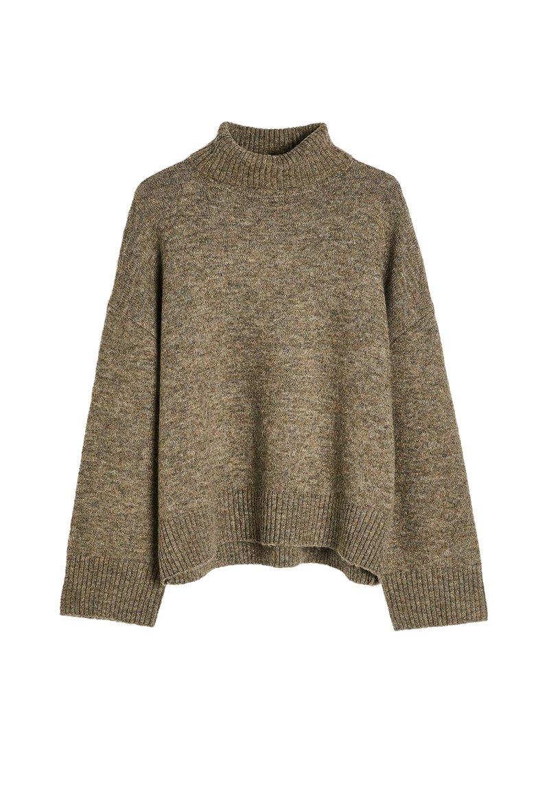 Khaki sweter z golfem o luźnym kroju, z ribbami na mankietach i na dole oraz z teksturowanym wzorem. Miękki materiał z subtelną wariacją kolorystyczną.