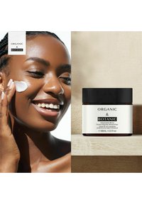 Organic & Botanic AMAZONIAN BERRY HYDRATING DAY MOISTURISER 60ML brązowy