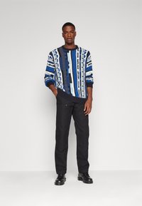 Only & Sons ONSTUCKER CREW - Vesta - blue quartz
