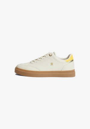 Tommy Hilfiger, Sneakers laag - soft cream yellow arch
