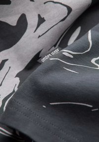 Non selezionato, dark grey