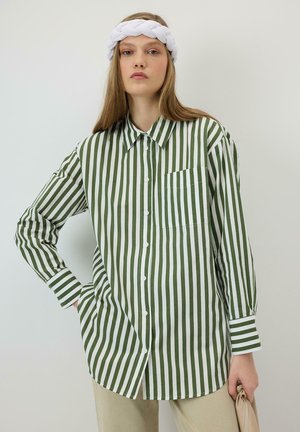 STRIPED WITH POCKETS - Skjortebluser - green