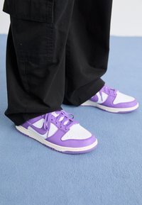 DUNK NEXT NATURE - Sneaker low - summit white/black raspberry