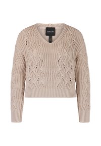 Beige Strickpullover mit V-Ausschnitt, der ein strukturiertes Zopfmuster, lange Ärmel und einen gerippten Saum aufweist. Das Etikett weist darauf hin, dass die Marke Marc Cain ist.