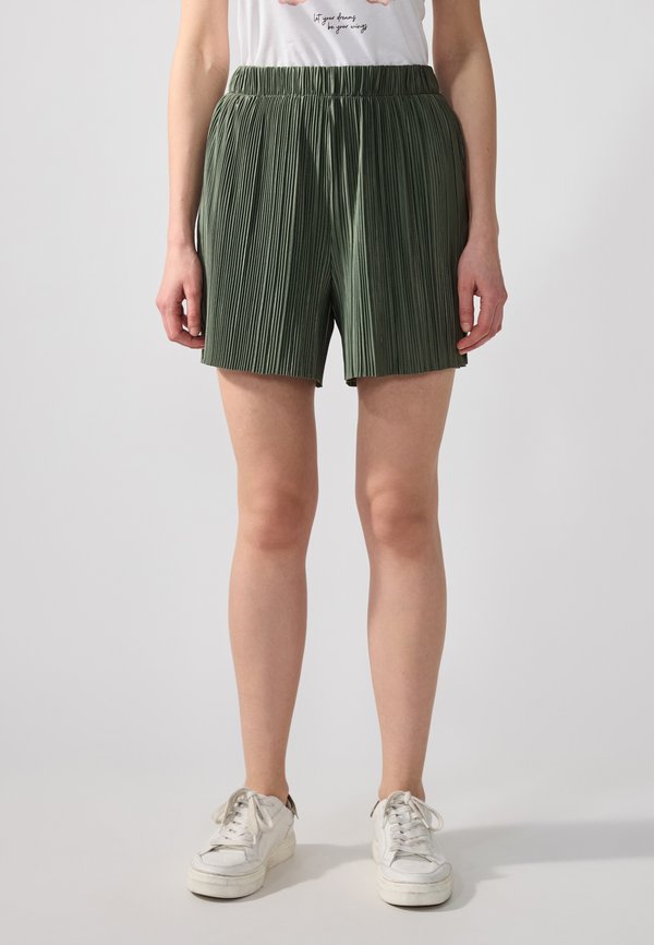 Shorts - olive