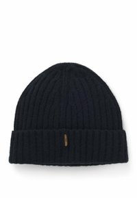 Berretto lavorato a maglia di un blu navy scuro, con un texture a coste e un risvolto. Include un piccolo tag in pelle sul lato per il branding.