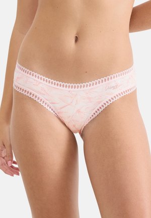 Lyserøde mønstrede trusser med bølget blondekant, lavet af blødt stof med et geometrisk design i lysere nuancer.