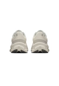 On CLOUDTILT - Trainers - arctic   ice