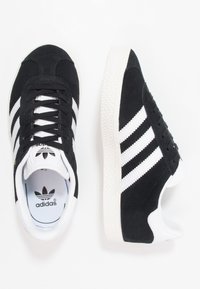 adidas gazelle silver green womens Adidas Men's Gazelle Shoes