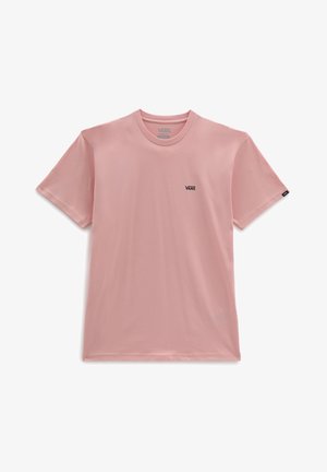 Lichtroze T-shirt met korte mouwen en ronde hals, met een klein zwart "VANS" logo op de linkerborst en een label op de linkermouw.