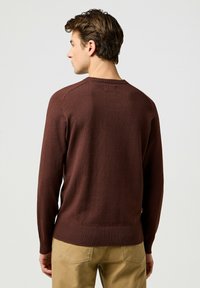 Wrangler REGULAR FIT - Strickpullover - mahogany