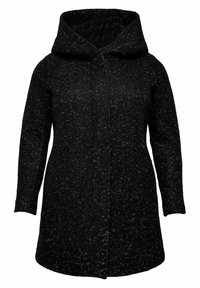 Abrigo negro con capucha, de tejido texturizado que presenta un patrón moteado. Tiene mangas largas y cierre frontal con botones.