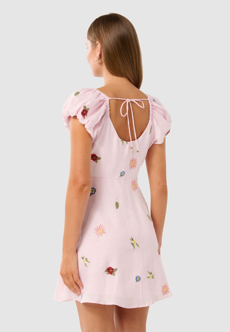 sachin and babi light blue dress Forever New CLARA EMBROIDERED - Day dress - pink