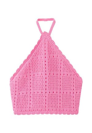 Top court dos nu en maille rose avec bords festonnés et motif damier texturé.
