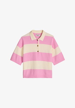 Polo met korte mouwen met brede, roze en crème horizontale strepen en drie knopen bij de kraag.
