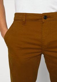 BOSS SLIM  - Chinos - medium brown