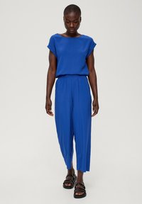 s.Oliver Spodnie materiałowe