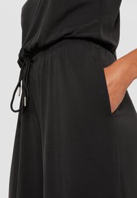 Urban Classics SLEEVLESS - Pajac - black