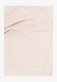 Non sélectionné, rose