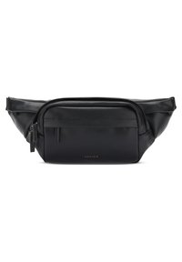 Riñonera de cuero negro con un diseño curvado, que cuenta con un bolsillo delantero con cremallera y un logo dorado en la parte inferior frontal. Textura suave.